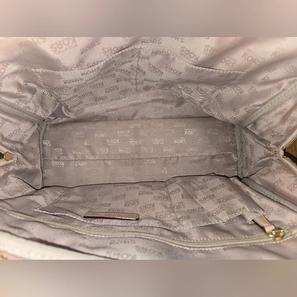 Michael Kors Satchel Handbag Cream Color Crossbody strap included - Picture 12 of 16